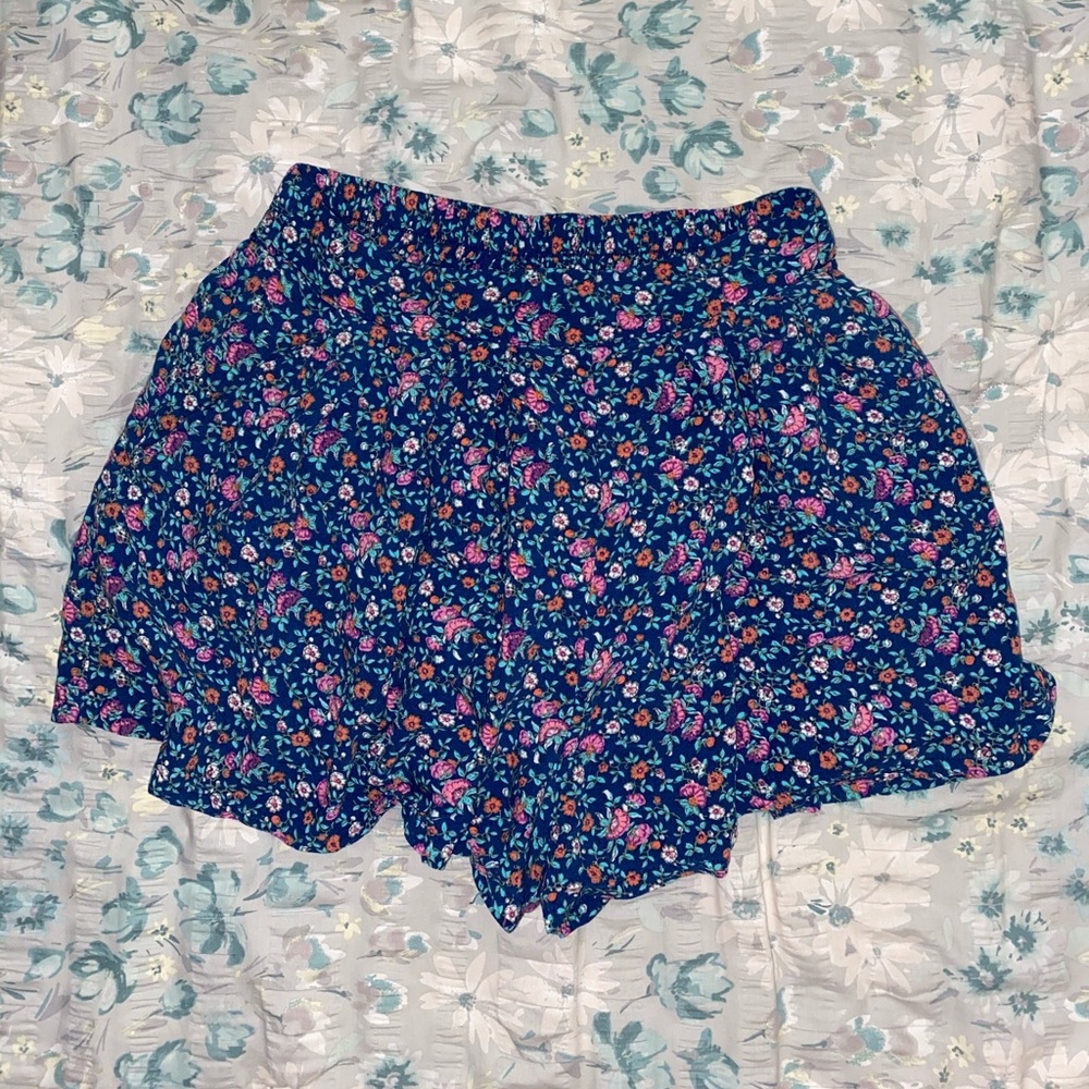 aeropostale multi-floral flowy shorts